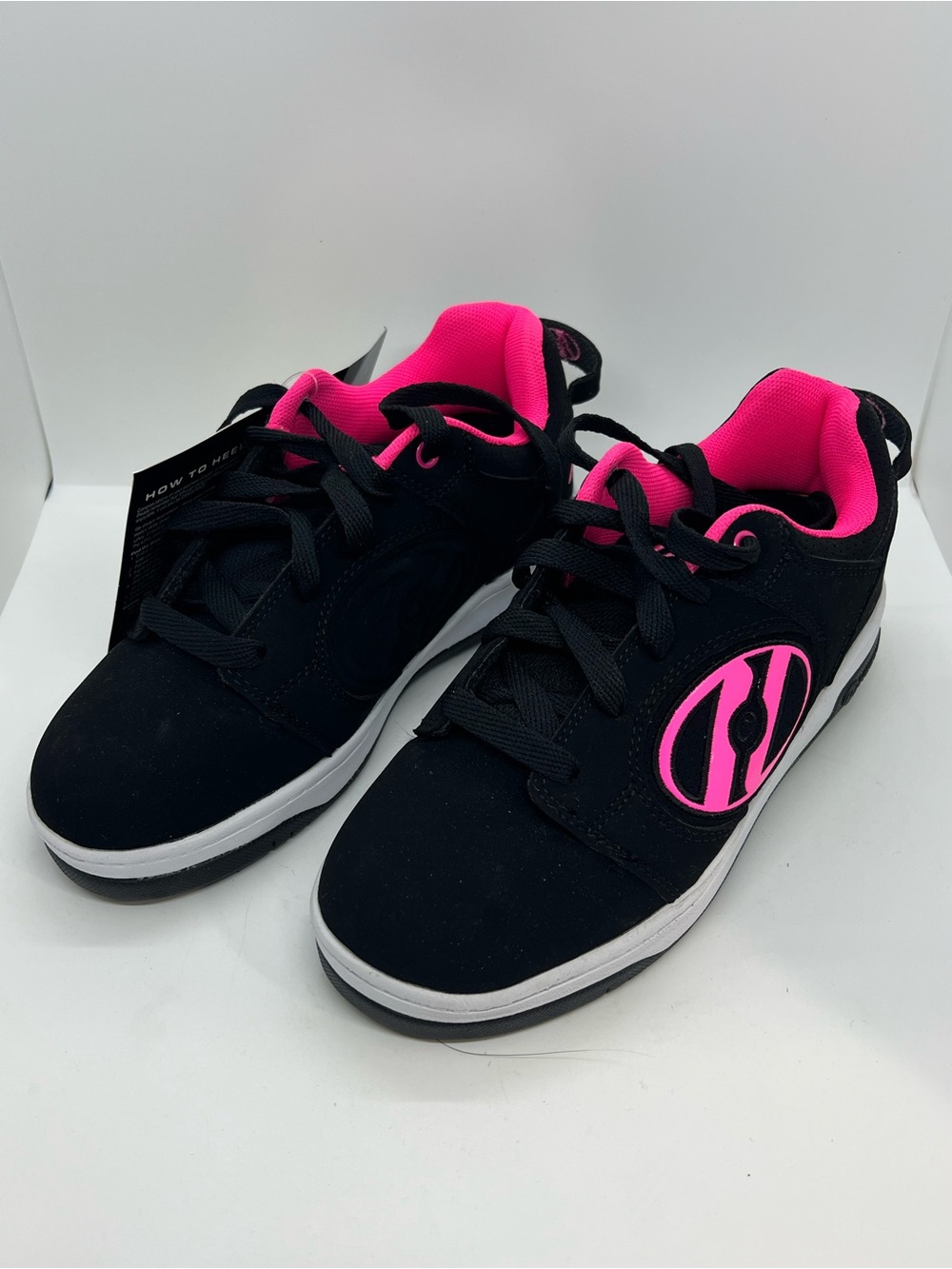 Heelys Voyagers. Brand New!!! Size 5(Y) or 6(W)